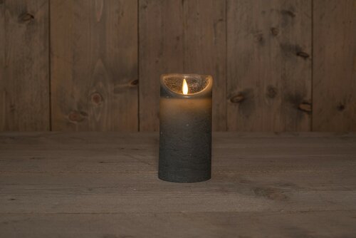 B.O.T. KAARS GRIJS WAX RUSTIEK BEWEGENDE VLAM 7,5X15CM 3XAAA - afbeelding 1