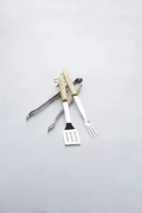 Barbecook 3-delige standaard set uit rvs en hout FSC 100% sgsch-coc-041337 - afbeelding 1