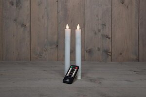 Rustieke LED-dinerkaars van was – bewegende vlam – wit – hoogte 23 cm – op batterijen – met afstands - afbeelding 2