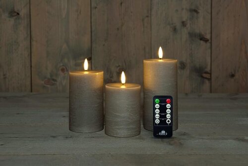 Rustieke LED-stompkaars van was – 3D-vlam – taupe – op batterijen – met afstandsbediening – set van 