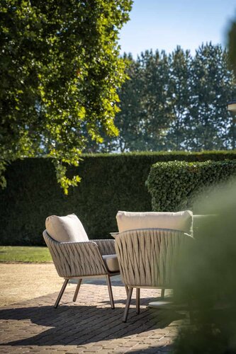 Taste 4SO Cannes low dining set – 4 stoelen + Sarah tafel 130 cm Ø - afbeelding 3