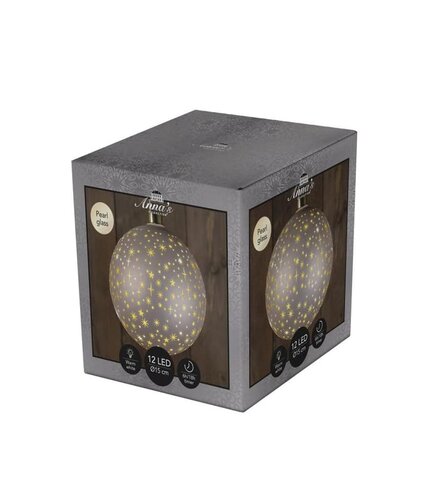Verlichte glazen kerstbal mat champagne met sterren 15 cm – LED warm wit 2 AAA-batterijen met timer - afbeelding 1